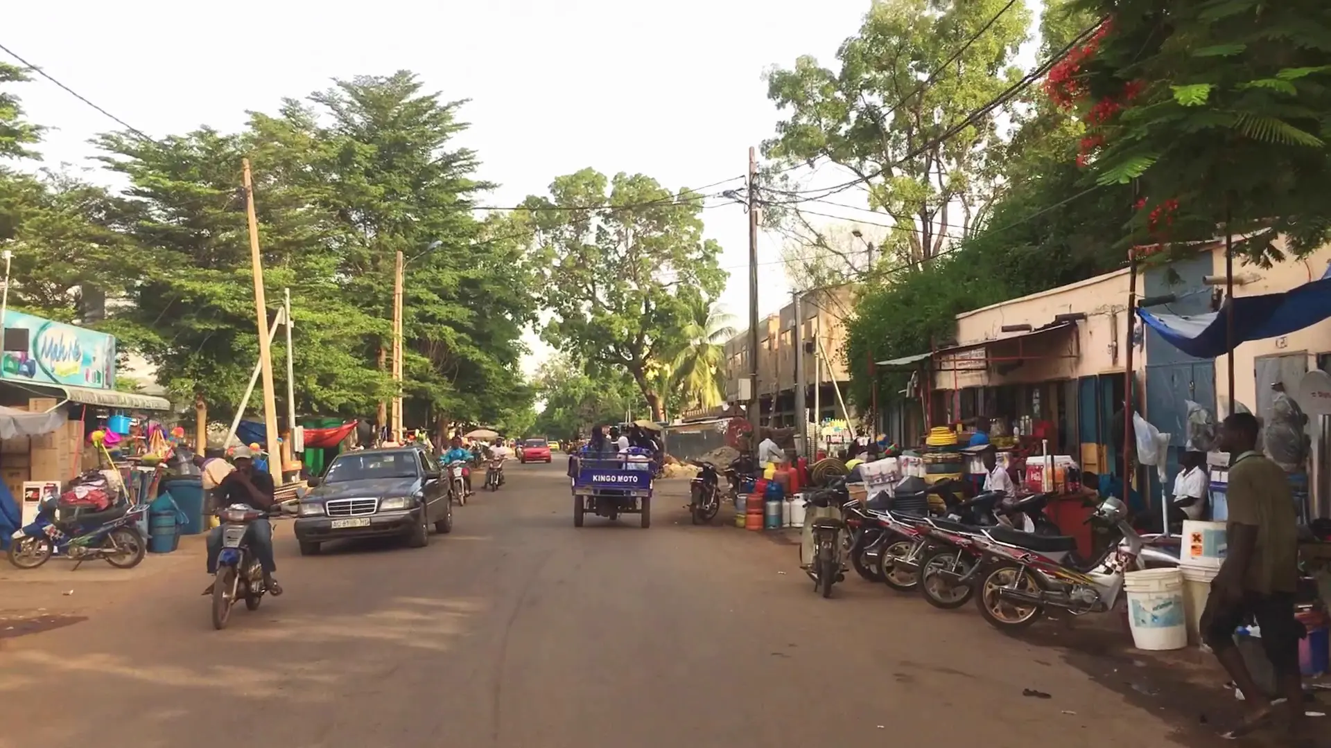 Avenue Mamadou Konaté, Bamako, Mali.
